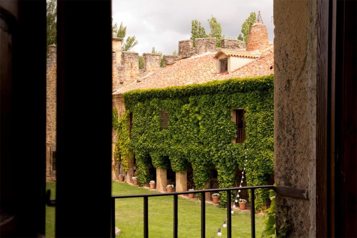Casa rural Casa Fuerte San Gregorio I Almarza Exterior foto